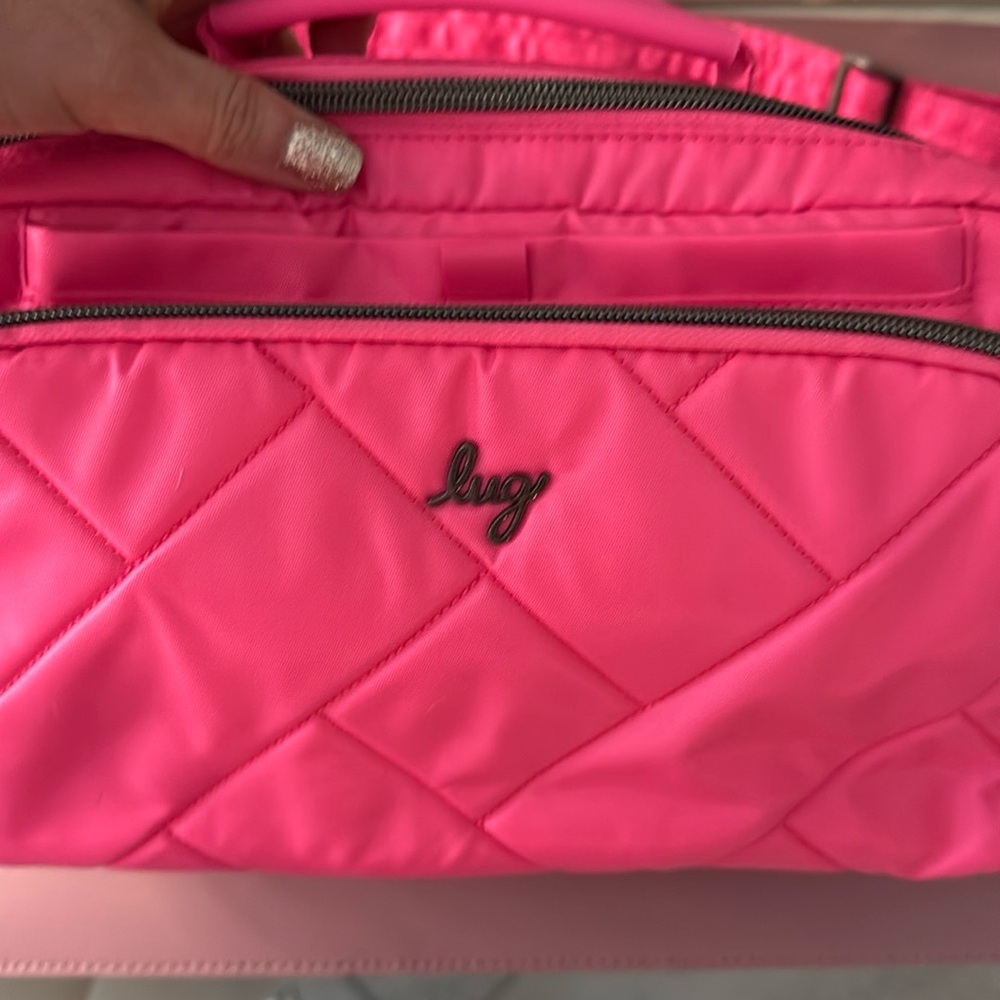 Lug Trolley in Neon Pink